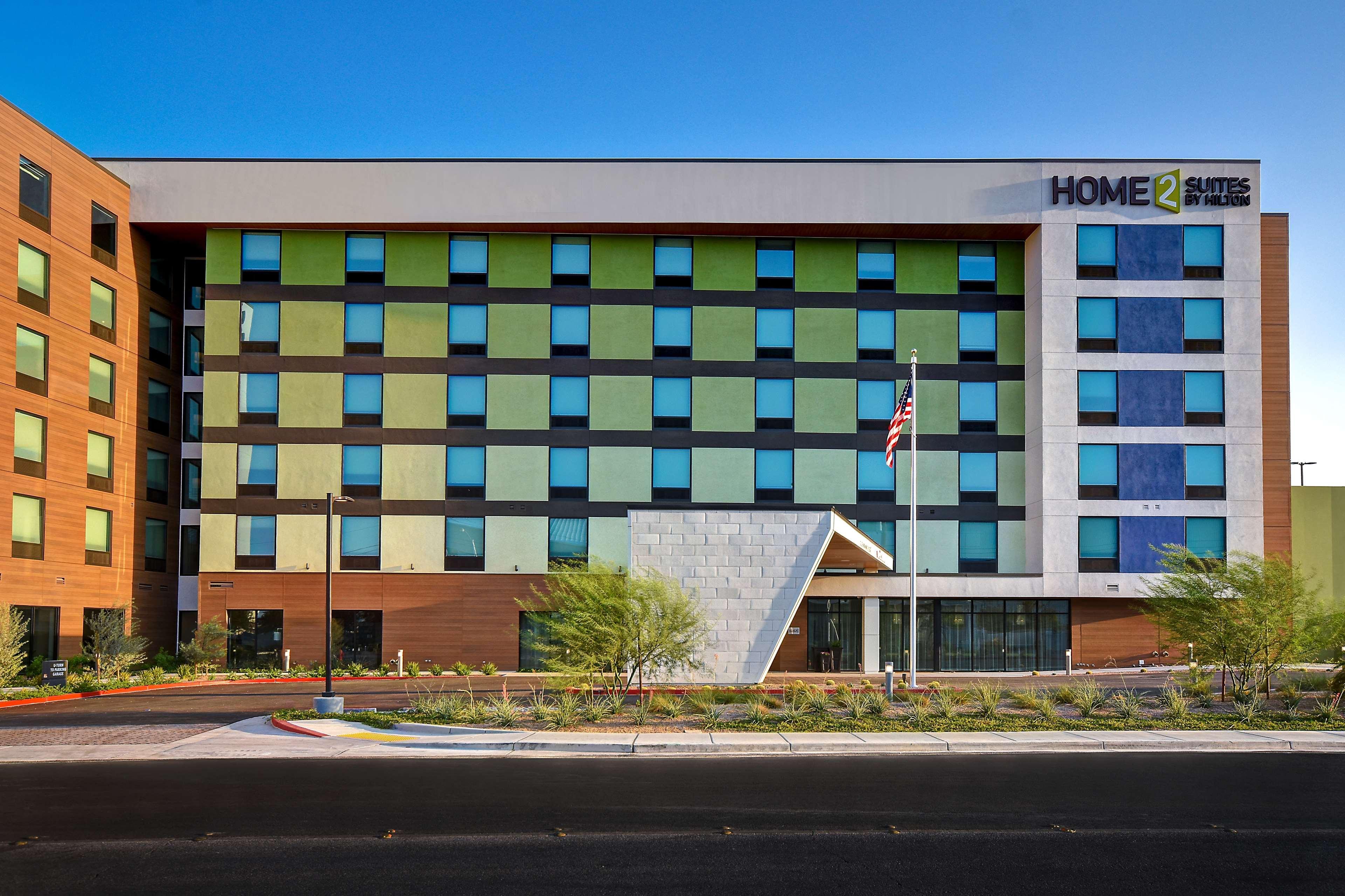 Hampton Inn & Suites Las Vegas Convention Center - No Resort Fee Exterior foto