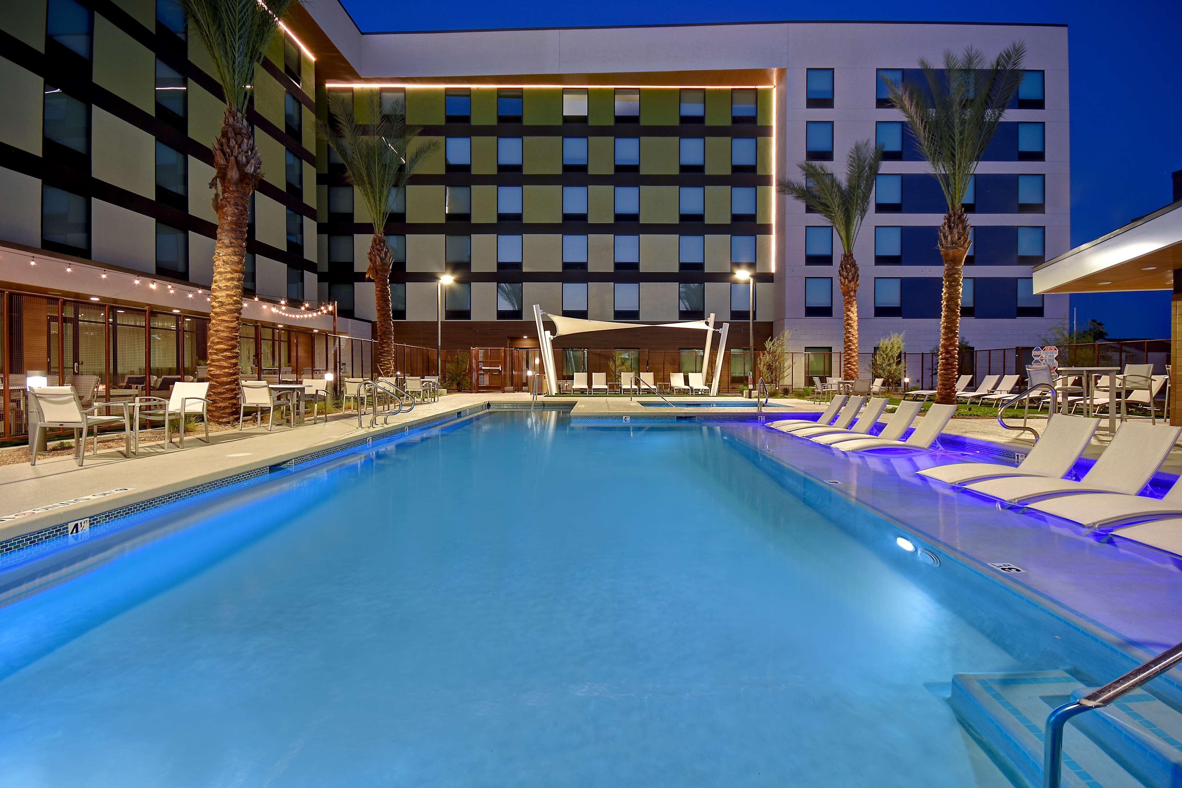 Hampton Inn & Suites Las Vegas Convention Center - No Resort Fee Exterior foto