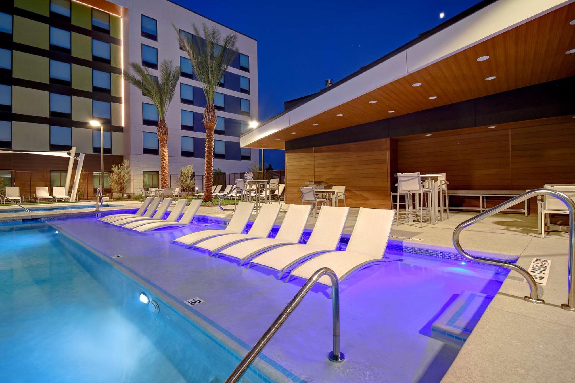 Hampton Inn & Suites Las Vegas Convention Center - No Resort Fee Exterior foto